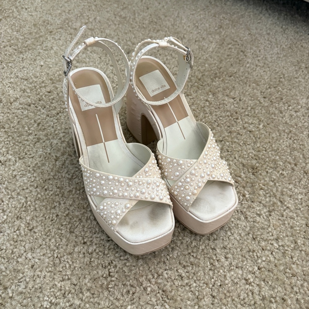 Dolce Vita Wessi Pearl Platform Heel